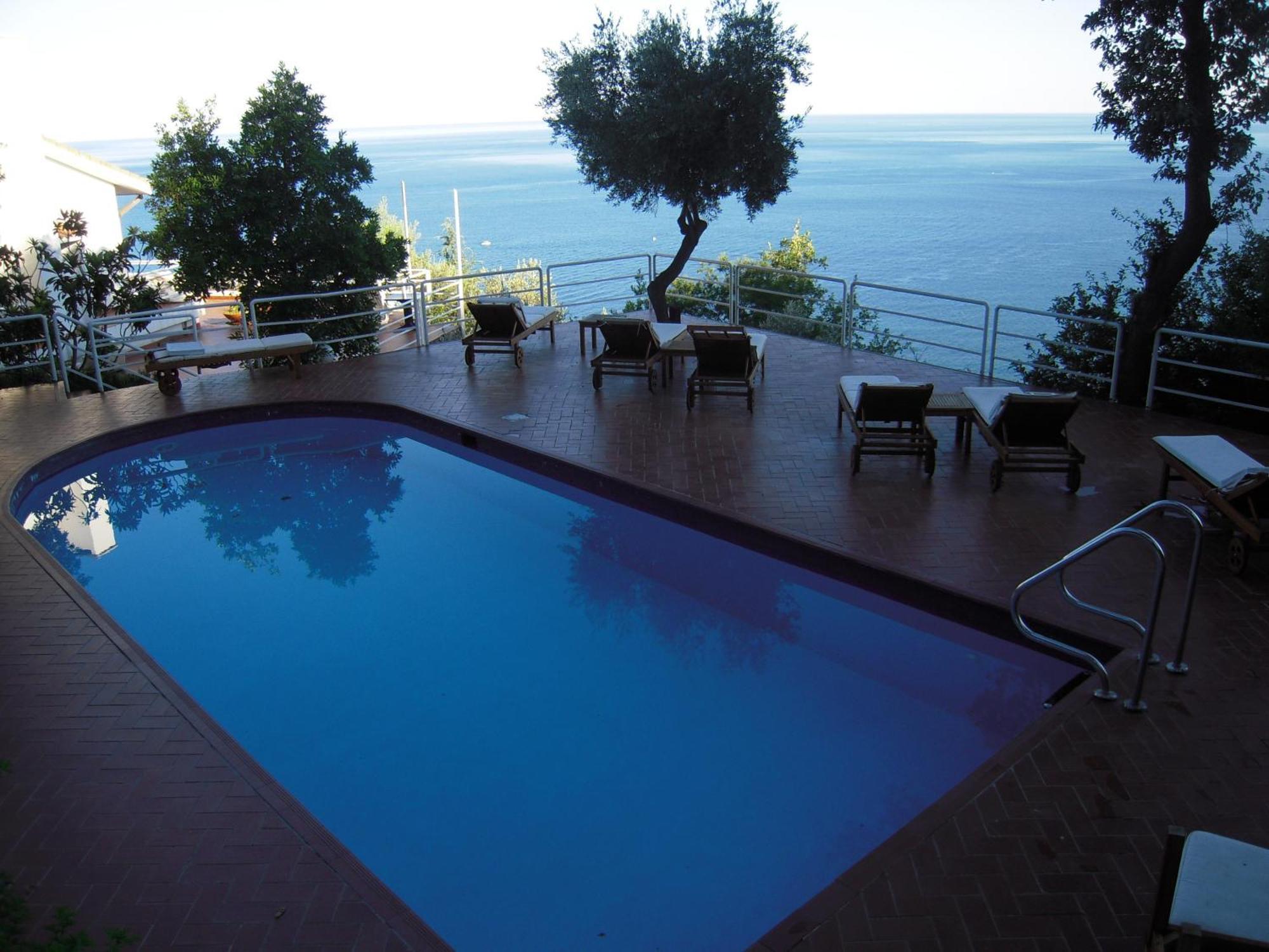 Hotel Claudio Bergeggi Luaran gambar
