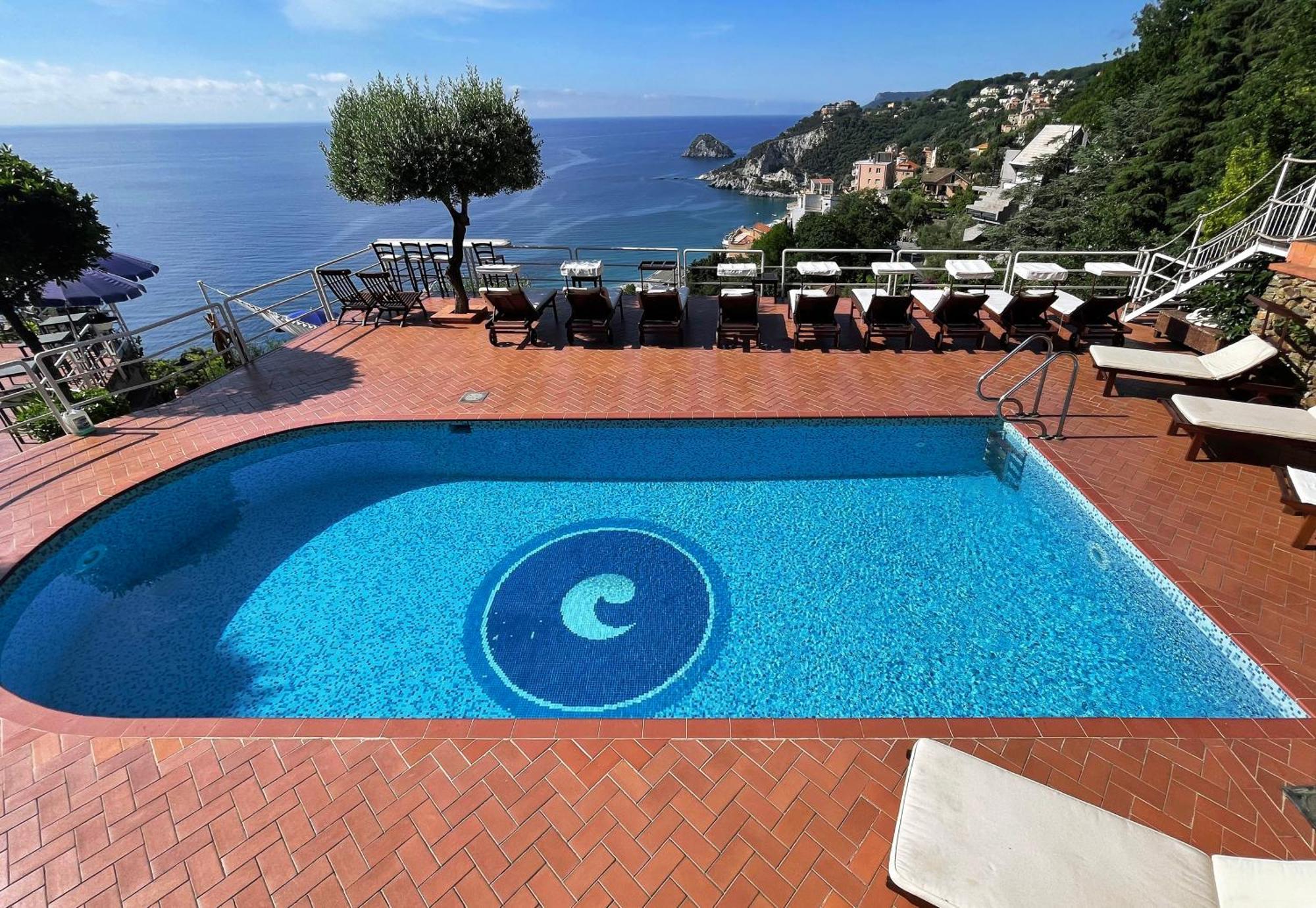Hotel Claudio Bergeggi Luaran gambar