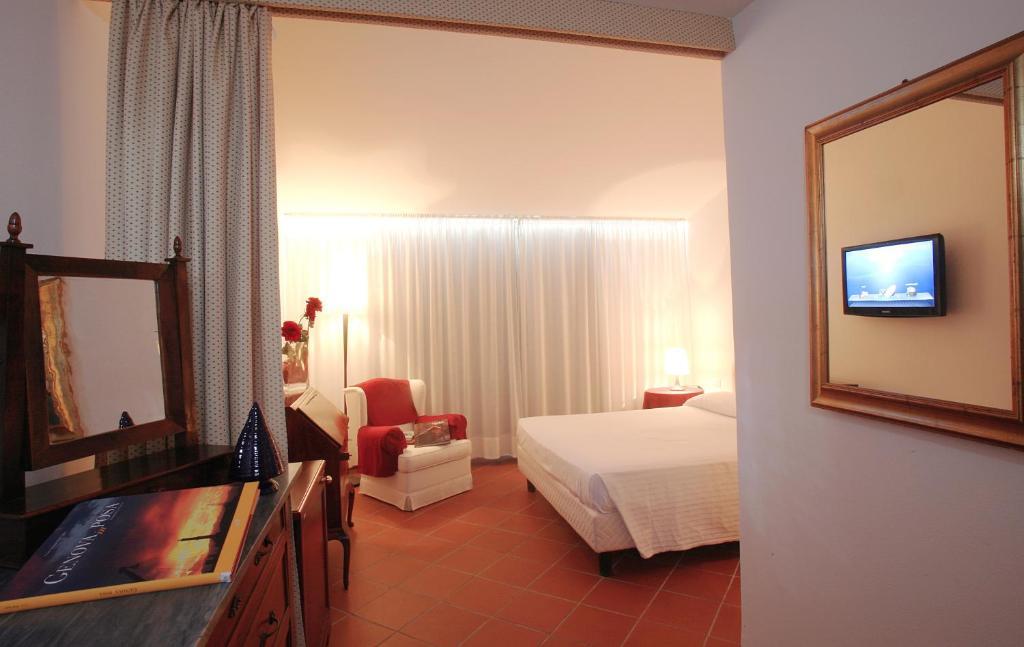 Hotel Claudio Bergeggi Bilik gambar